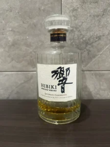 筆者が自宅で撮影した響 JAPANESE HARMONY のボトル